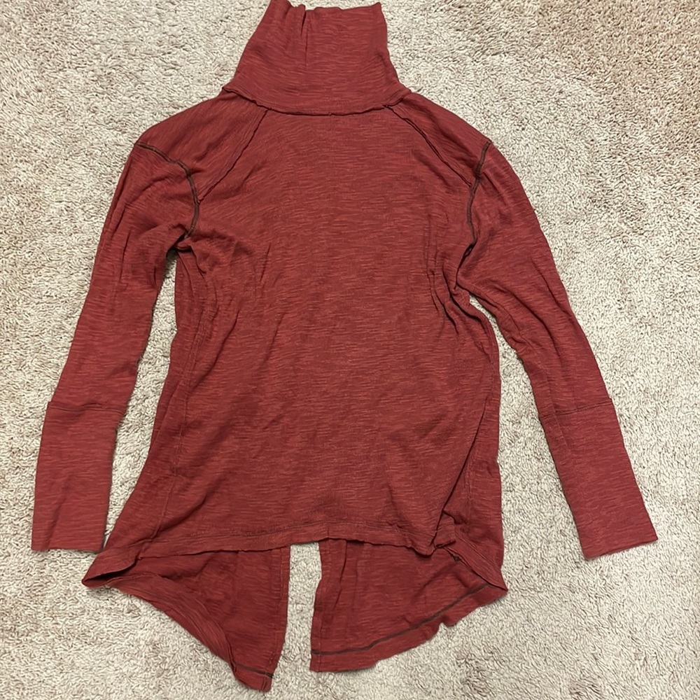 We the Free long sleeve top sz large
